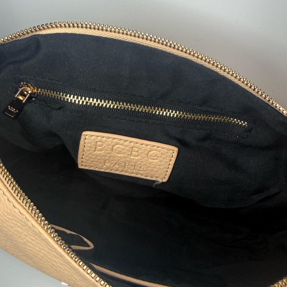 BCBG Paris Cream Pebbled Faux Leather Shoulder Bag - Picture 5 of 6